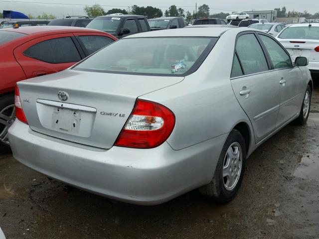 4T1BE32K13U676699 - 2003 TOYOTA CAMRY LE SILVER photo 4