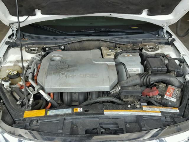 3FADP0L38AR107498 - 2010 FORD FUSION HYB WHITE photo 7