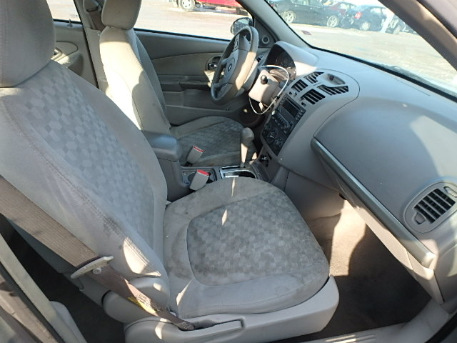 1G1ZT52825F236175 - 2005 CHEVROLET MALIBU LS 银色 照片 5