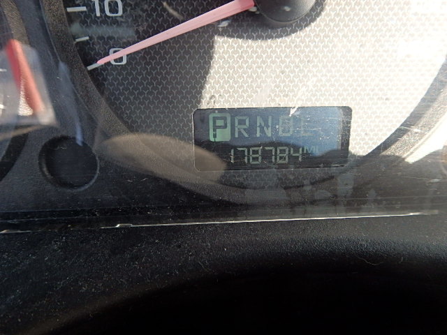 1G1ZT52825F236175 - 2005 CHEVROLET MALIBU LS 银色 照片 8