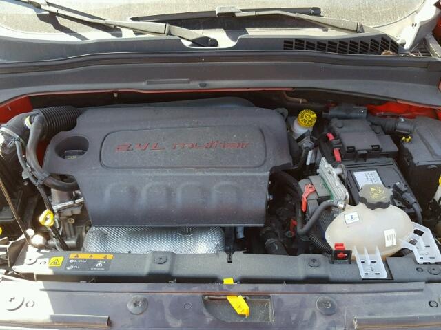 ZACCJAAB7HPE67230 - 2017 JEEP RENEGADE S Qırmızı foto 7