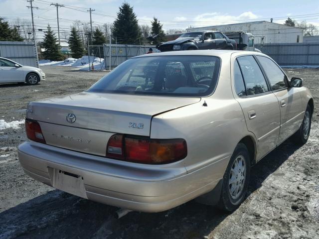 4T1BG12K3TU773384 - 1996 TOYOTA CAMRY DX GOLD photo 4