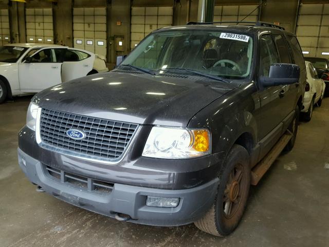 1FMPU16515LB12822 - 2005 FORD EXPEDITION BLACK photo 2