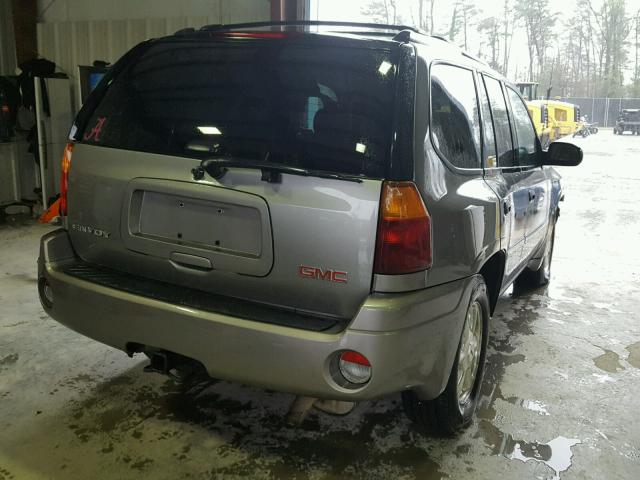 1GKDT13S282138011 - 2008 GMC ENVOY GRAY photo 4