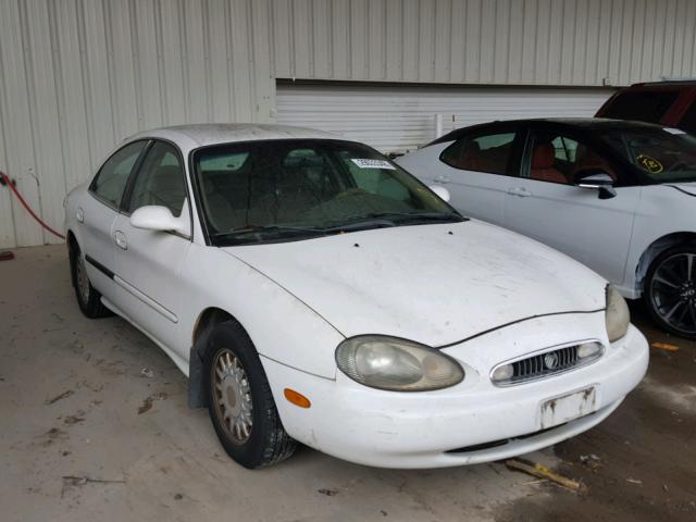 1MEFM50U0WG625494 - 1998 MERCURY SABLE GS WHITE photo 1