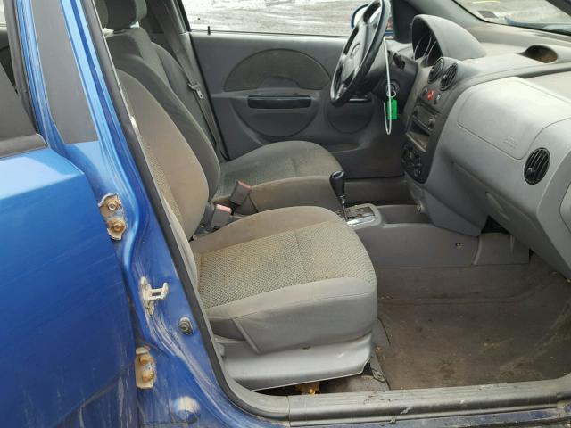 KL1TG52645B326068 - 2005 CHEVROLET AVEO LT BLUE photo 5