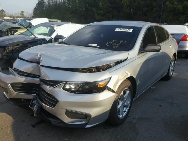 1G1ZB5ST1HF218388 - 2017 CHEVROLET MALIBU LS 银色 照片 2