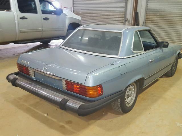 WDBBA45A0CB011344 - 1982 MERCEDES-BENZ 380 SL BLUE photo 4