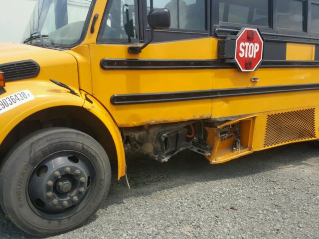 4UZABRDT5CC883558 - 2012 FREIGHTLINER CHASSIS B2 黄色 照片 9