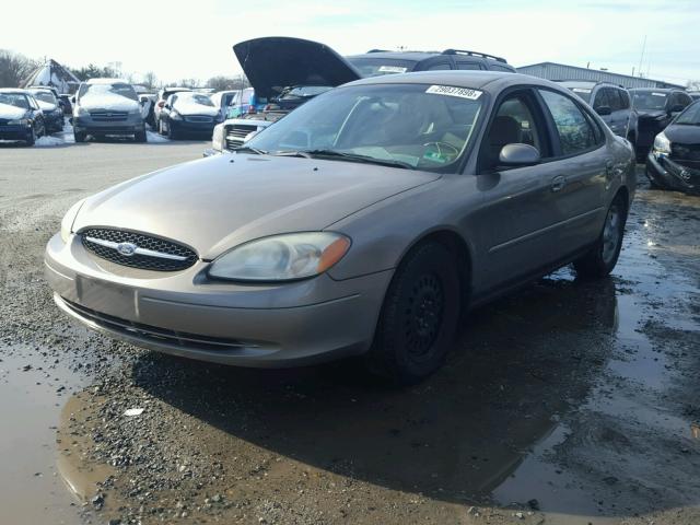 1FAHP53U32A216082 - 2002 FORD TAURUS SE BEIGE photo 2