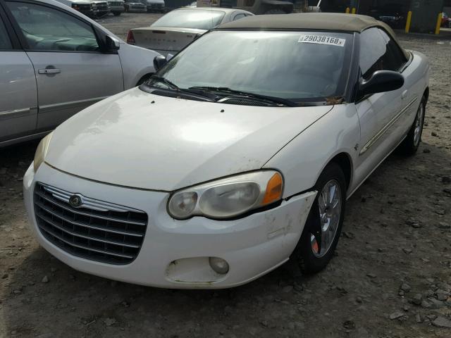 1C3EL65RX4N317868 - 2004 CHRYSLER SEBRING LI WHITE photo 2