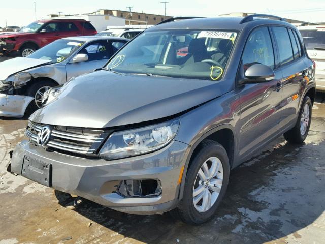 WVGAV7AX7FW511782 - 2015 VOLKSWAGEN TIGUAN S GRAY photo 2