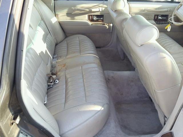 1LNLM81W1NY682572 - 1992 LINCOLN TOWN CAR E GRAY photo 6