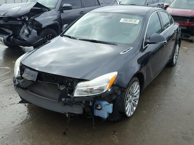 2G4GR5EK5C9157959 - 2012 BUICK REGAL GRAY photo 2