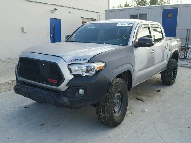 3TMCZ5ANXGM038918 - 2016 TOYOTA TACOMA DOU SILVER photo 2