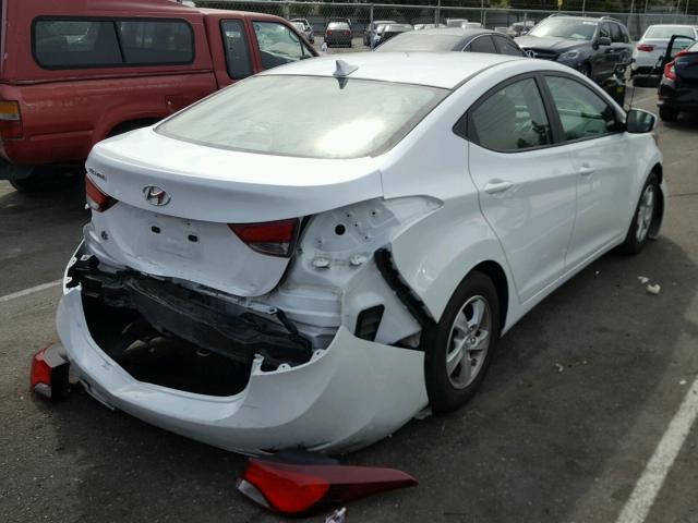 5NPDH4AE8FH640268 - 2015 HYUNDAI ELANTRA SE WHITE photo 4