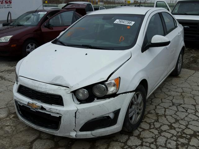 1G1JA5SH1C4154045 - 2012 CHEVROLET SONIC LS WHITE photo 2