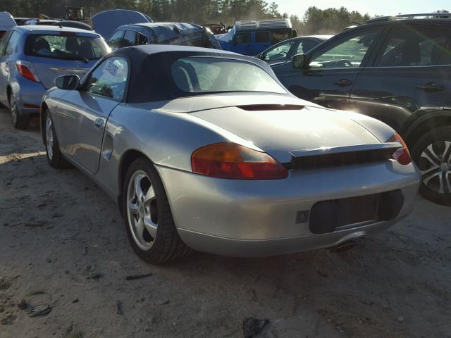 WP0CA29831U627266 - 2001 PORSCHE BOXSTER SILVER photo 3