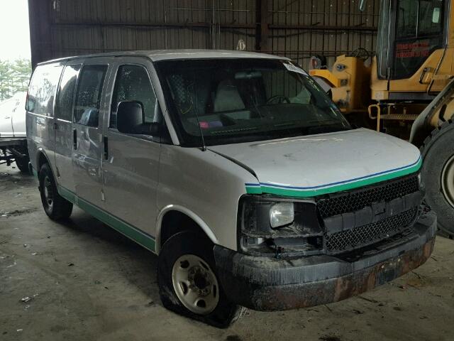 1GCGG25C781108839 - 2008 CHEVROLET EXPRESS G2 WHITE photo 1