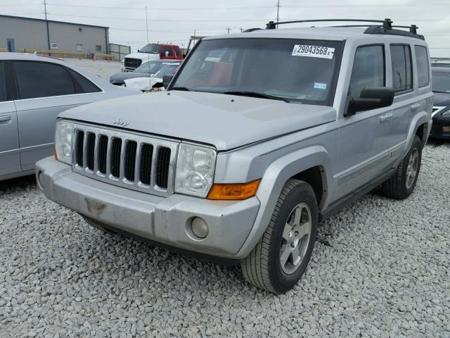 1J4RH4GK2AC157473 - 2010 JEEP COMMANDER GRAY photo 2
