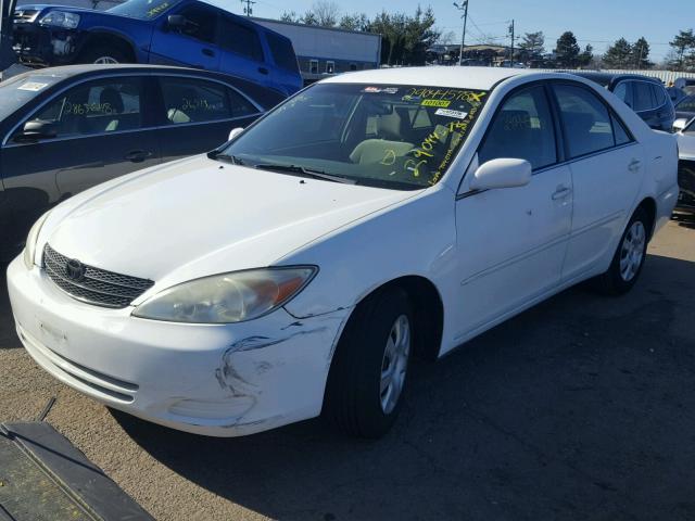 4T1BE32K73U227950 - 2003 TOYOTA CAMRY LE WHITE photo 2