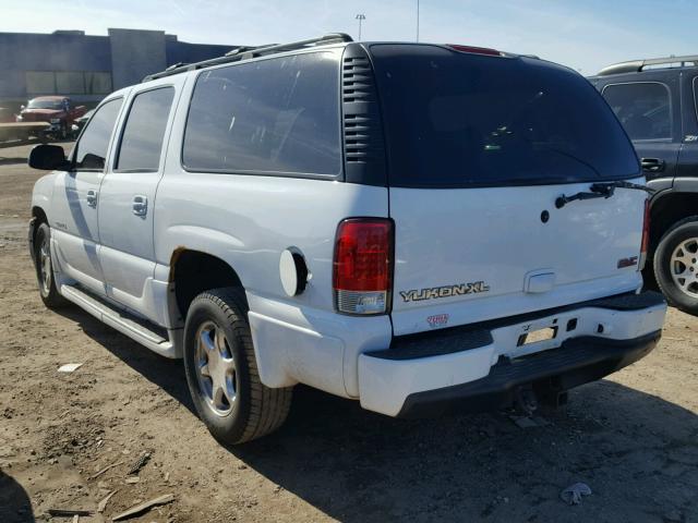 1GKFK66U62J135714 - 2002 GMC DENALI XL WHITE photo 3