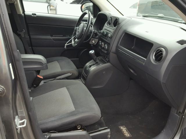 1J4NT1FB7BD284356 - 2011 JEEP COMPASS SP SILVER photo 5