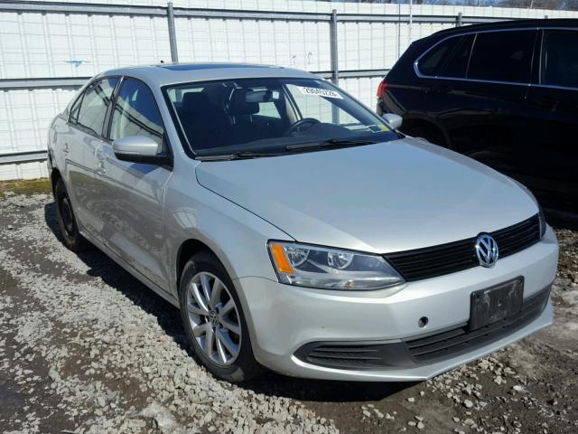 3VWDZ7AJ4BM317252 - 2011 VOLKSWAGEN JETTA SE SILVER photo 1