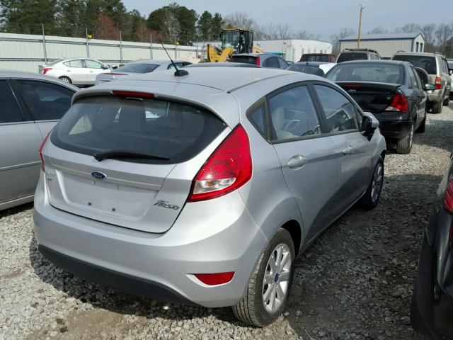 3FADP4EJXCM182805 - 2012 FORD FIESTA SE SILVER photo 4