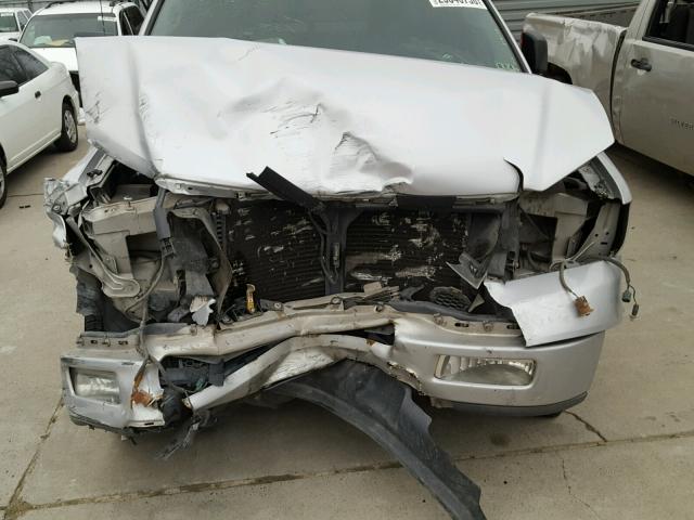 1FTRF12W64NC67200 - 2004 FORD F150 SILVER photo 10