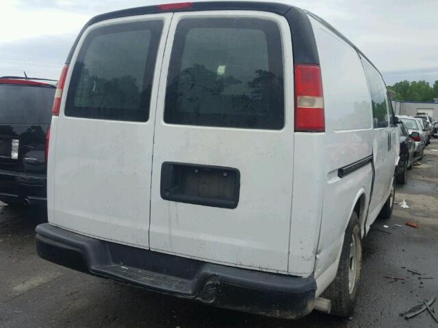 1GCGG25C791136867 - 2009 CHEVROLET EXPRESS G2 WHITE photo 4