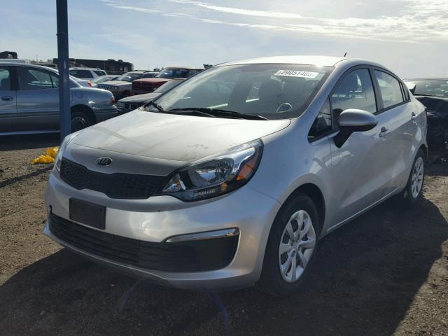 KNADM4A3XH6039710 - 2017 KIA RIO LX SILVER photo 2