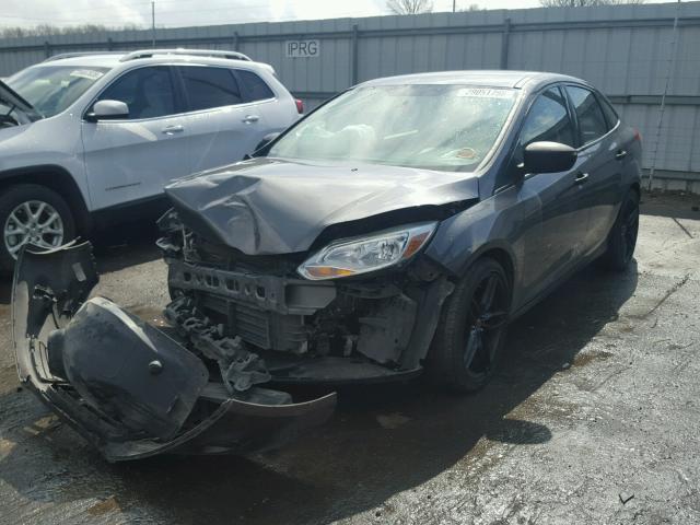 1FADP3E27DL144356 - 2013 FORD FOCUS S GRAY photo 2