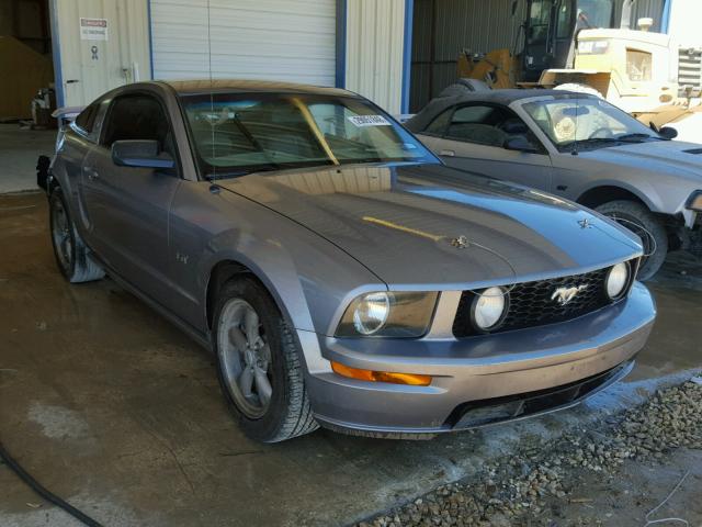 1ZVHT82H365191546 - 2006 FORD MUSTANG GT GRAY photo 1