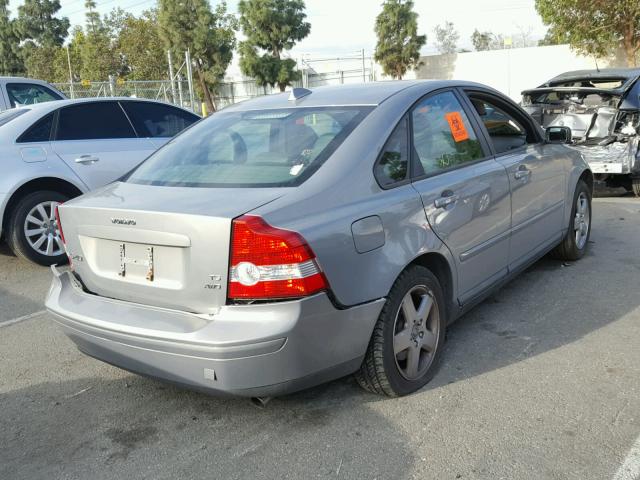 YV1MH682652094538 - 2005 VOLVO S40 T5 GRAY photo 4