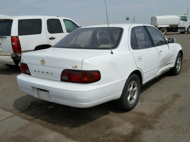 JT2SK12E0S0337667 - 1995 TOYOTA CAMRY LE WHITE photo 4