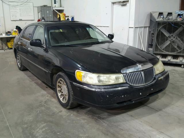 1LNHM82W11Y734037 - 2001 LINCOLN TOWN CAR S BLACK photo 1