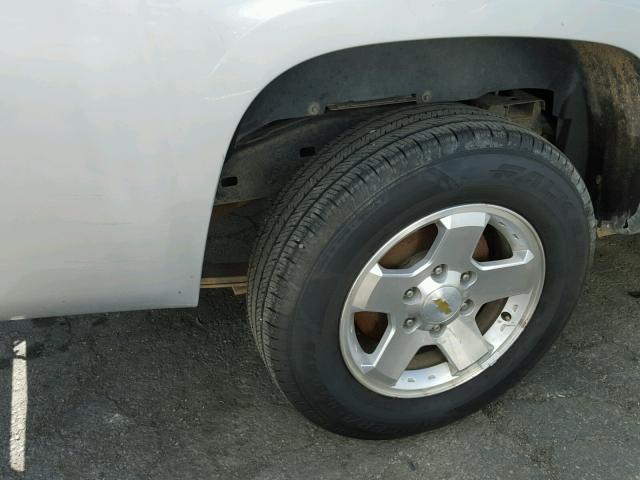 1GCDSCDE1A8101621 - 2010 CHEVROLET COLORADO L SILVER photo 9