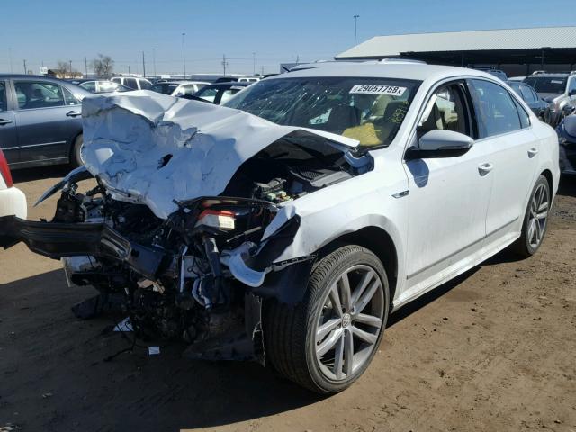 1VWDT7A38HC014455 - 2017 VOLKSWAGEN PASSAT R-L WHITE photo 2