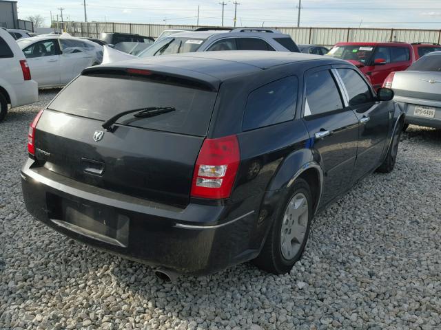 2D4FV47T06H414826 - 2006 DODGE MAGNUM SE BLACK photo 4