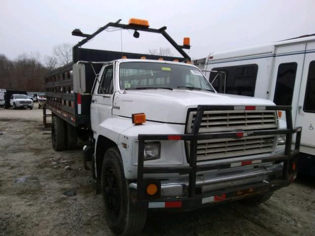 1FDWK74P2JVA25261 - 1988 FORD F700 F WHITE photo 1