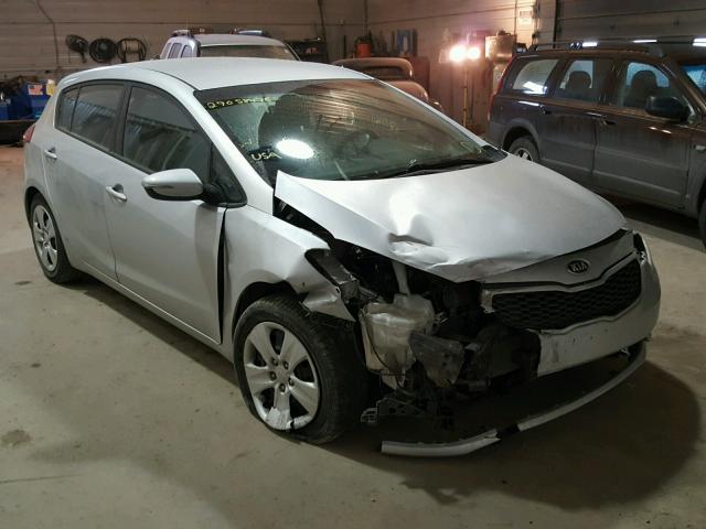 KNAFK5A81G5648267 - 2016 KIA FORTE LX SILVER photo 1