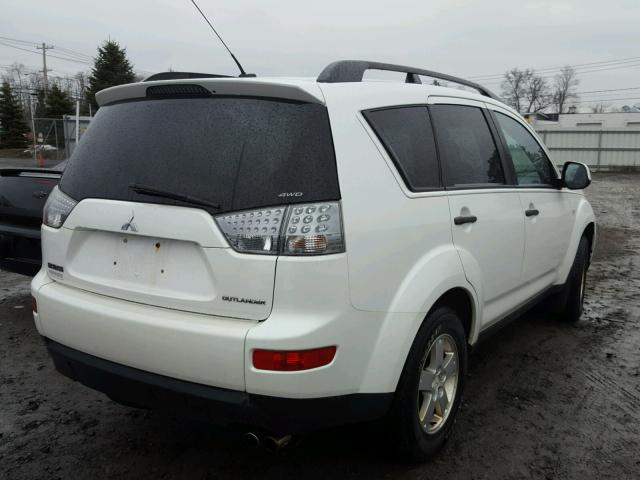 JA4MT31X47Z004798 - 2007 MITSUBISHI OUTLANDER WHITE photo 4