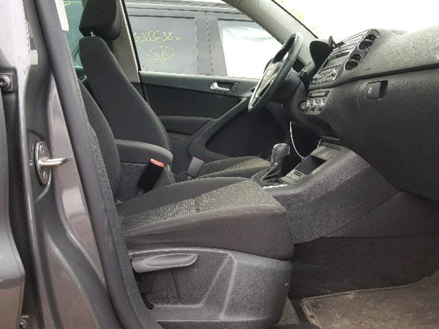 WVGBV7AX8DW017965 - 2013 VOLKSWAGEN TIGUAN S CHARCOAL photo 5