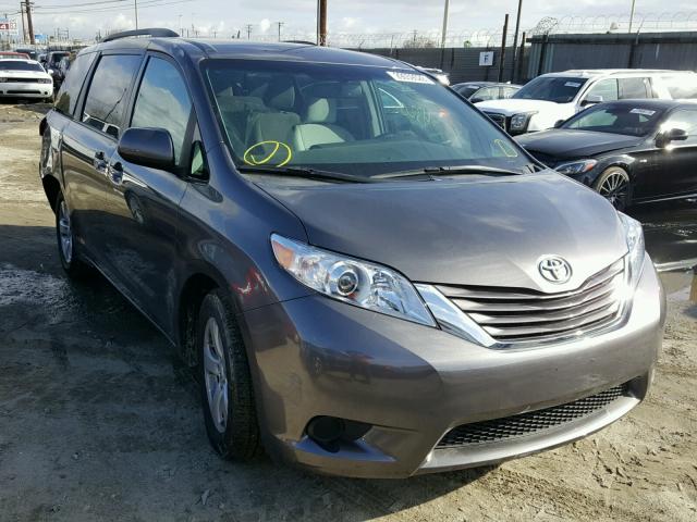 5TDKZ3DC8HS769195 - 2017 TOYOTA SIENNA LE GRAY photo 1