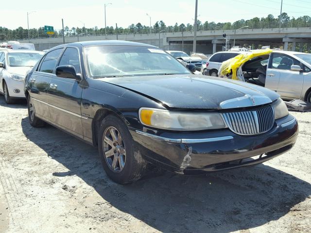 1LNHM82W0XY628462 - 1999 LINCOLN TOWN CAR S BLACK photo 1