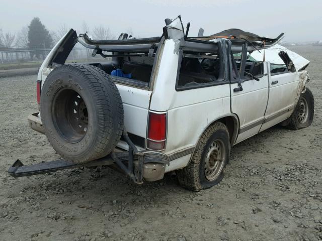 1GNDT13Z9N2168537 - 1992 CHEVROLET BLAZER S10 WHITE photo 4