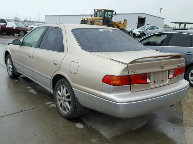 JT2BF22K610321830 - 2001 TOYOTA CAMRY CE BEIGE photo 3