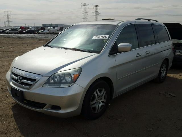 5FNRL38775B078611 - 2005 HONDA ODYSSEY EX SILVER photo 2