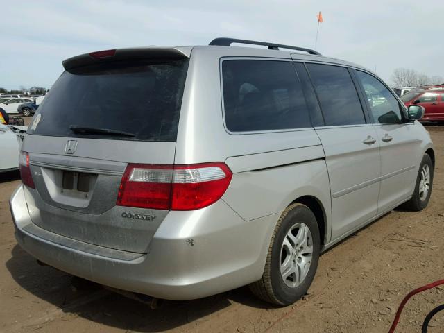 5FNRL38775B078611 - 2005 HONDA ODYSSEY EX SILVER photo 4